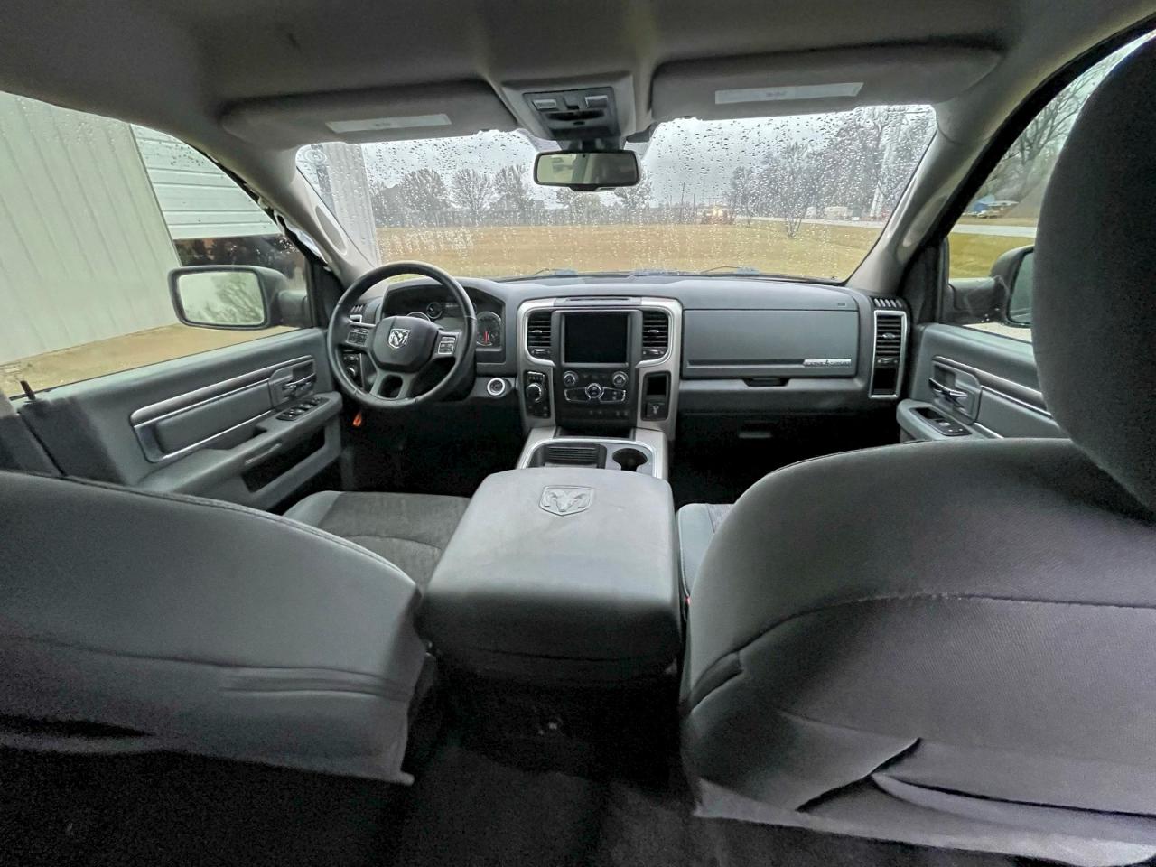 Lot #3305299303 2019 RAM 1500 CLASS