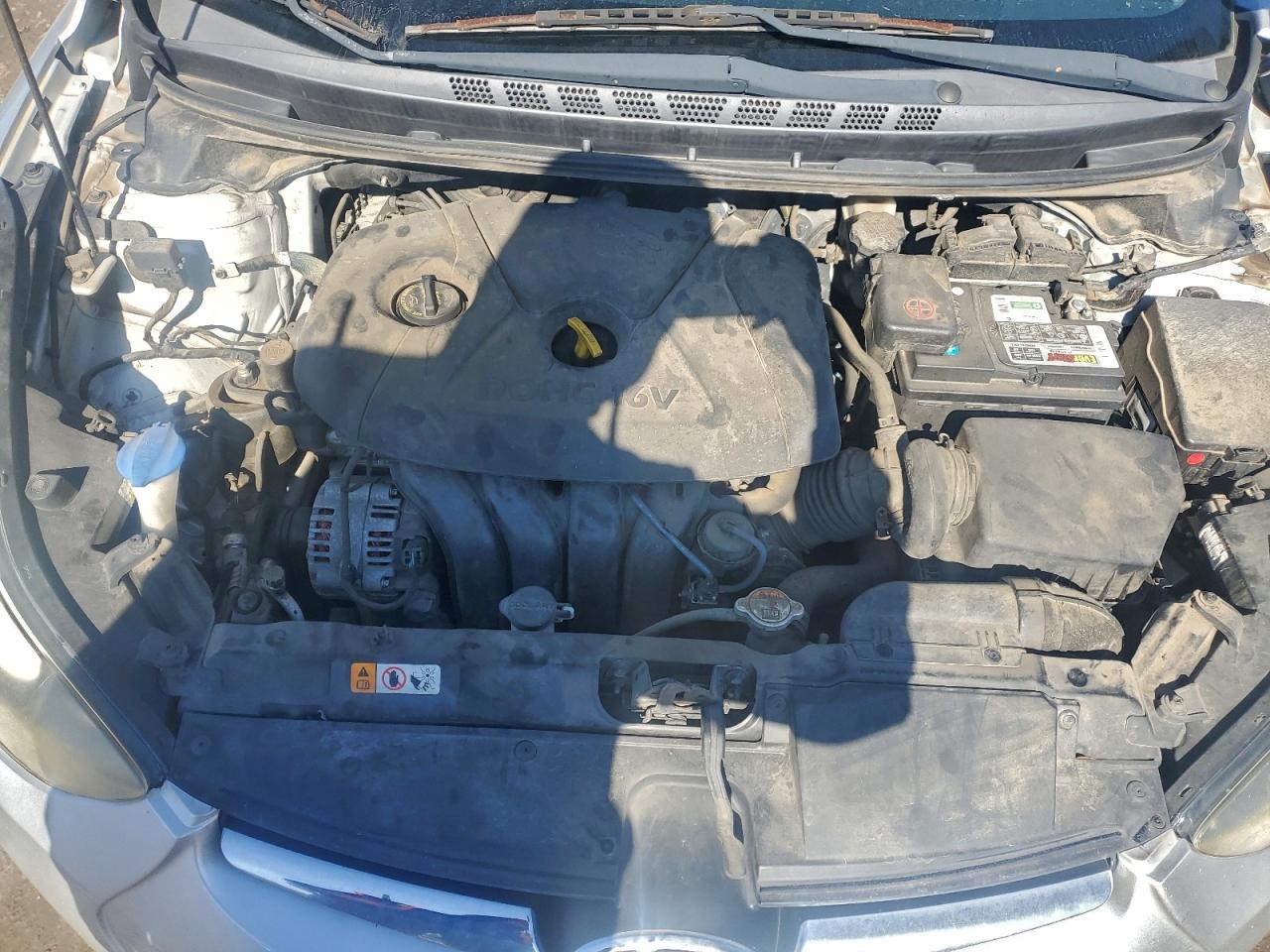 Lot #3316067245 2015 HYUNDAI ELANTRA SE