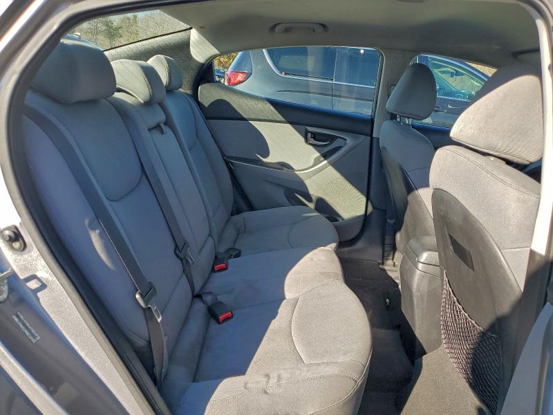 2012 HYUNDAI ELANTRA GL #3303812428