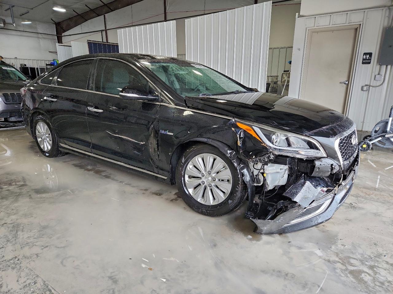 HYUNDAI SONATA HYBRID