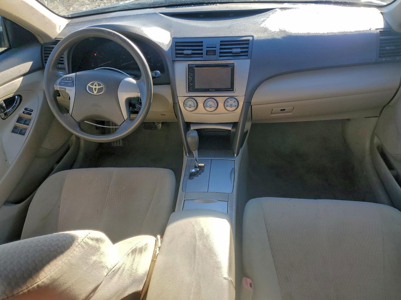 TOYOTA CAMRY BASE