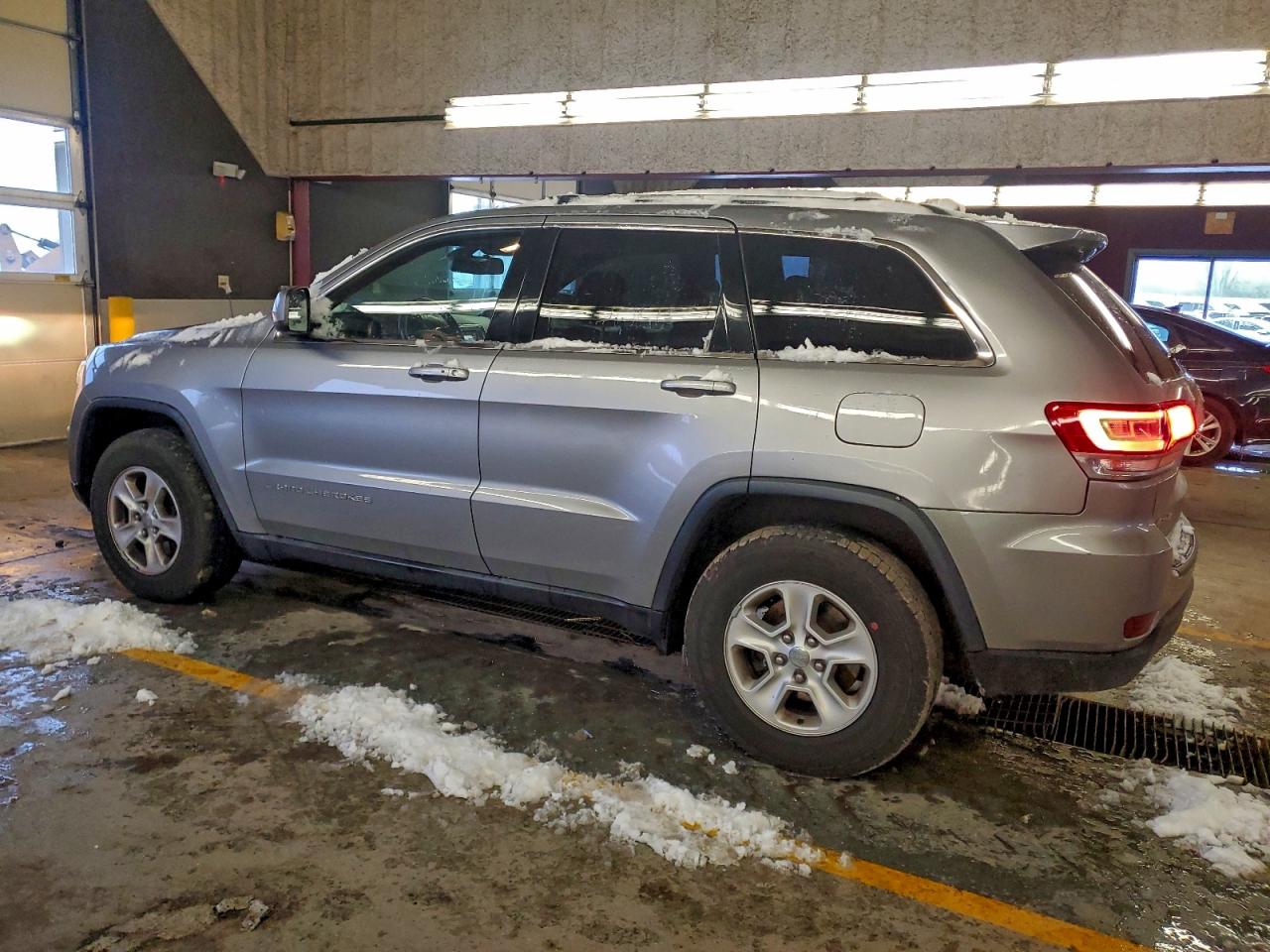 JEEP GRAND CHEROKEE LAREDO