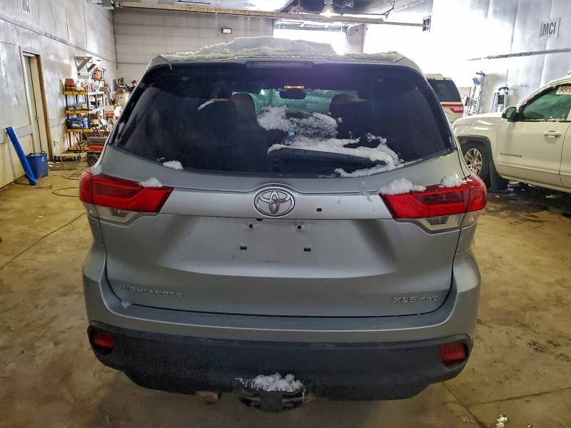 2017 TOYOTA HIGHLANDER #3302589765