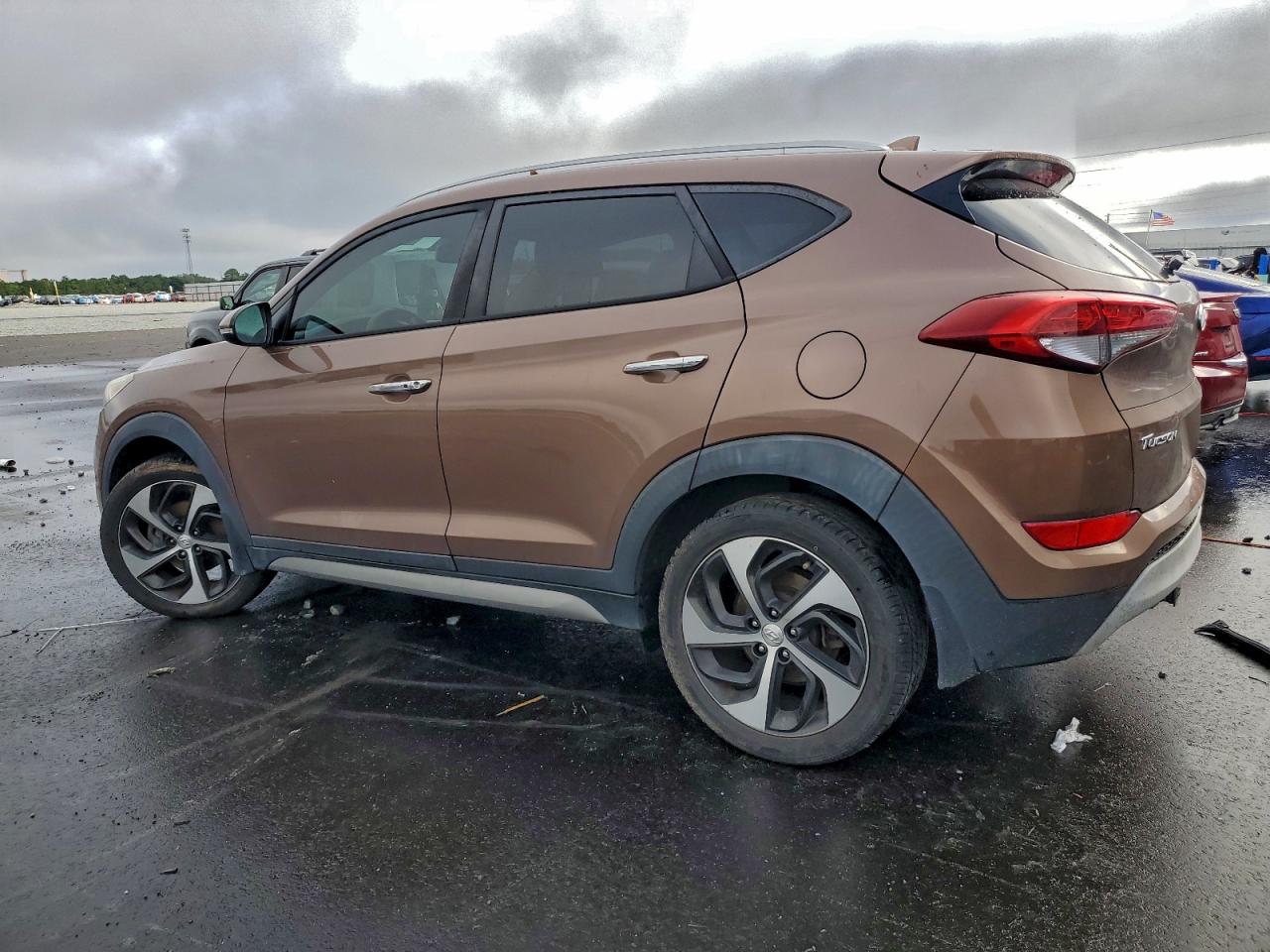 Lot #3309286627 2017 HYUNDAI TUCSON LIM
