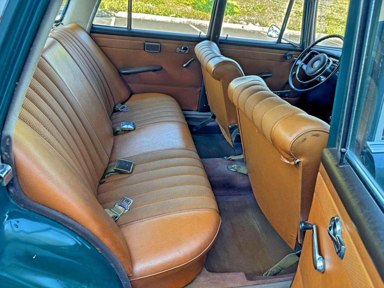 Lot #3305289310 1967 MERCEDES-BENZ 200D