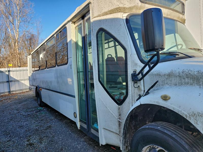 2012 FREIGHTLINER M2 106 MED #3309610574