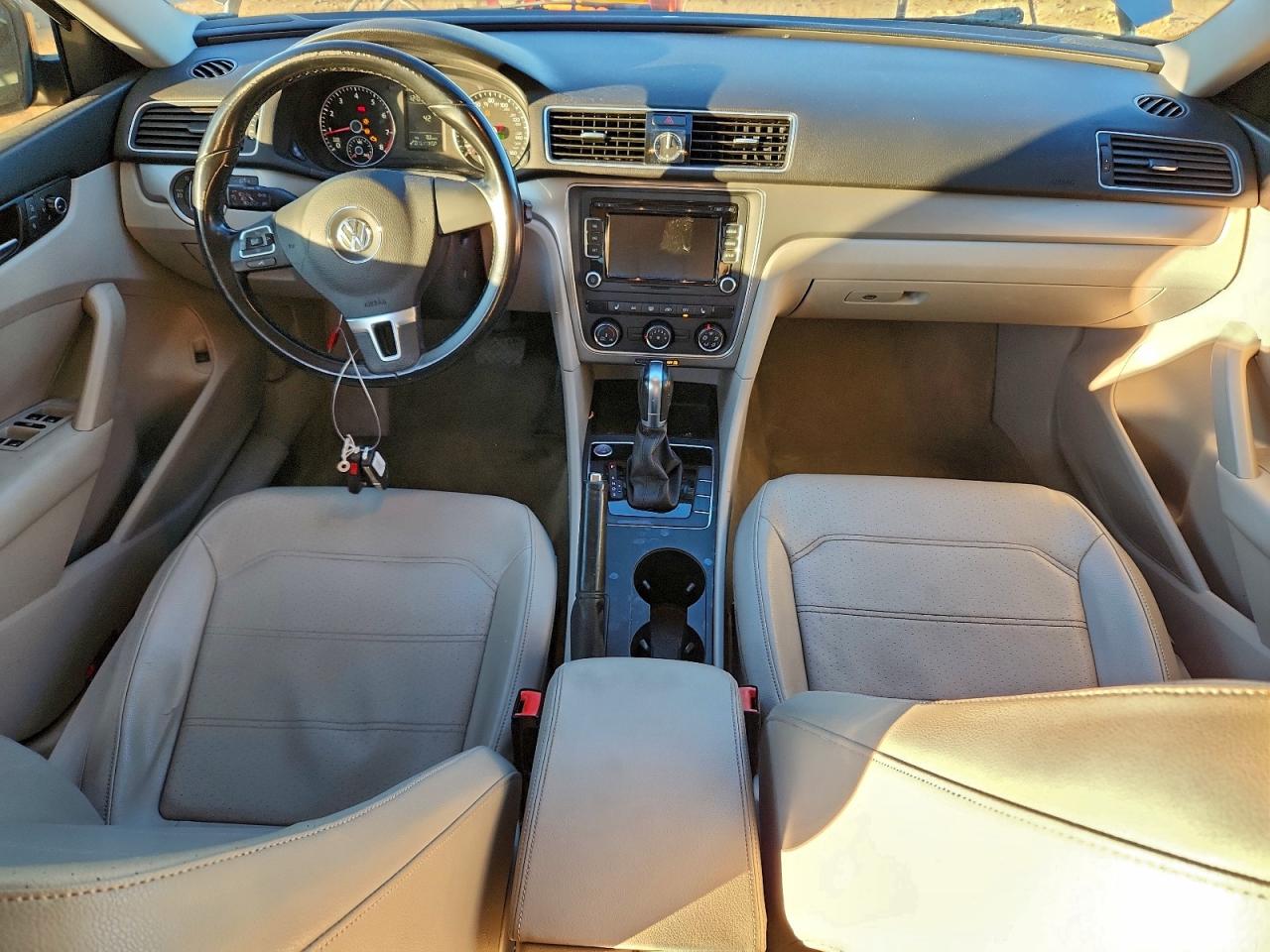 Lot #3316750401 2015 VOLKSWAGEN PASSAT S