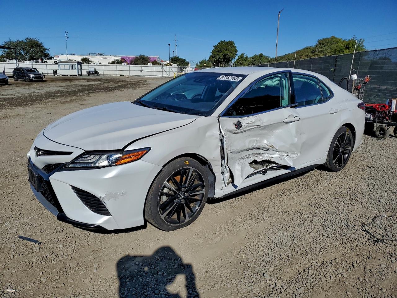 Lot #3318065394 2019 TOYOTA CAMRY XSE
