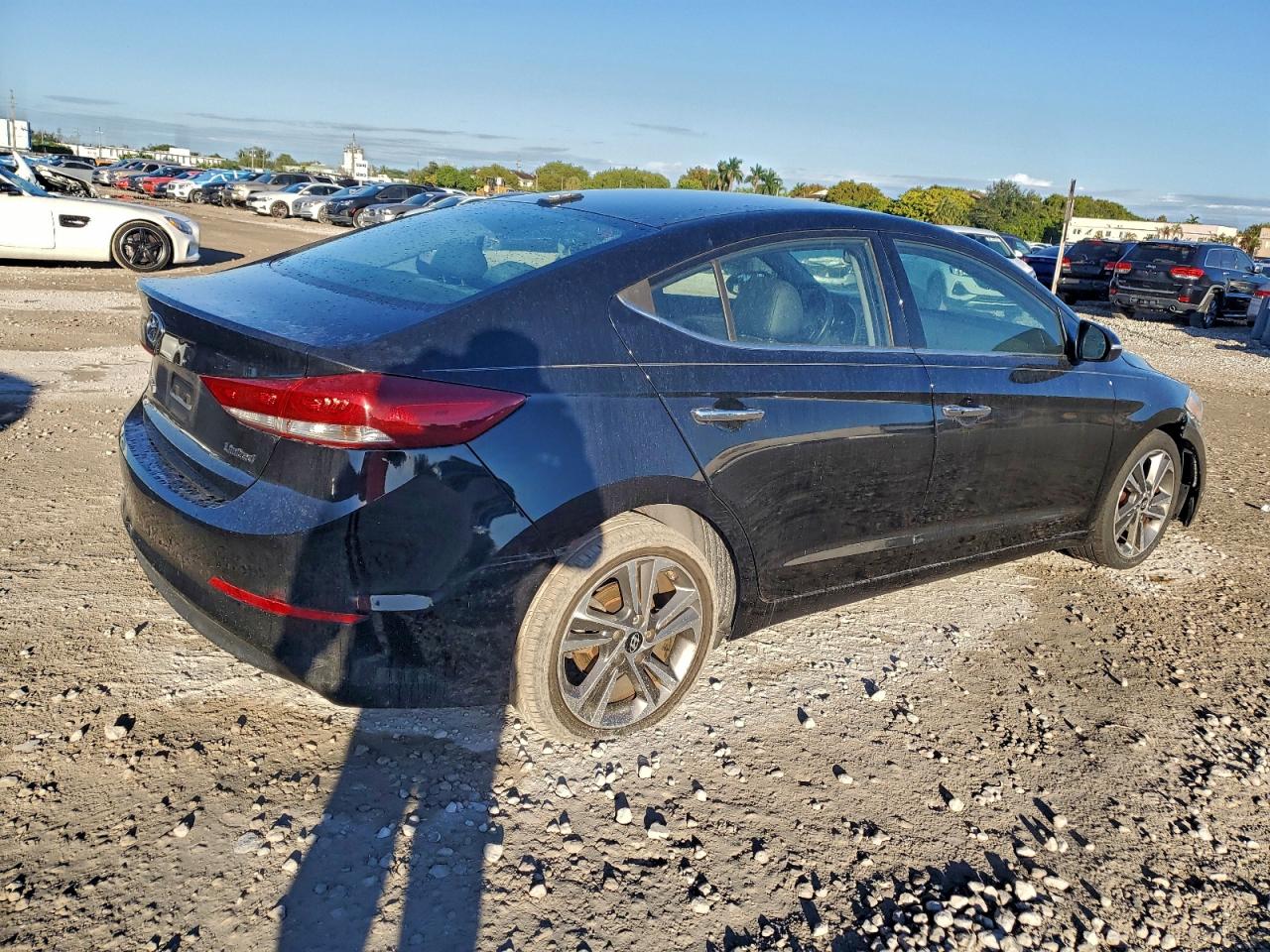 Lot #3309352994 2017 HYUNDAI ELANTRA SE