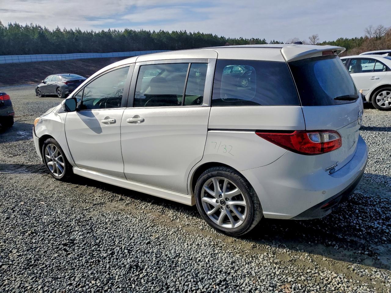 MAZDA 5 GRAND TOURING