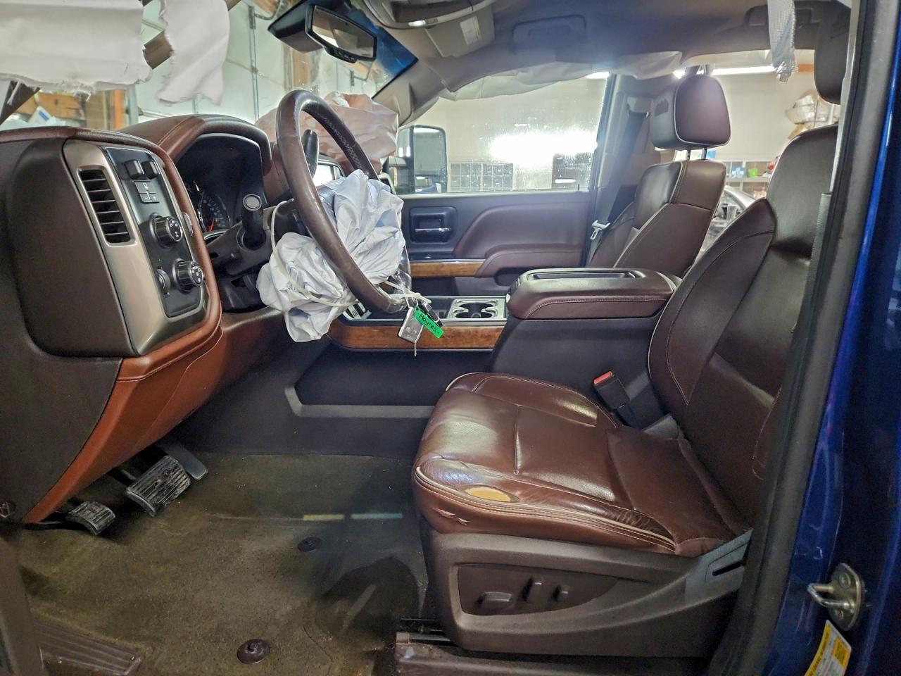 CHEVROLET SILVERADO K2500 HIGH COUNTRY