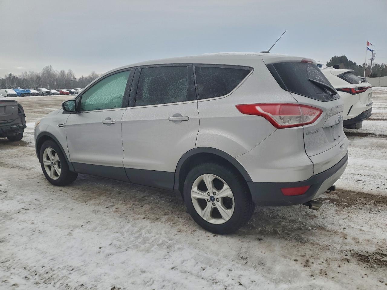 FORD ESCAPE SE