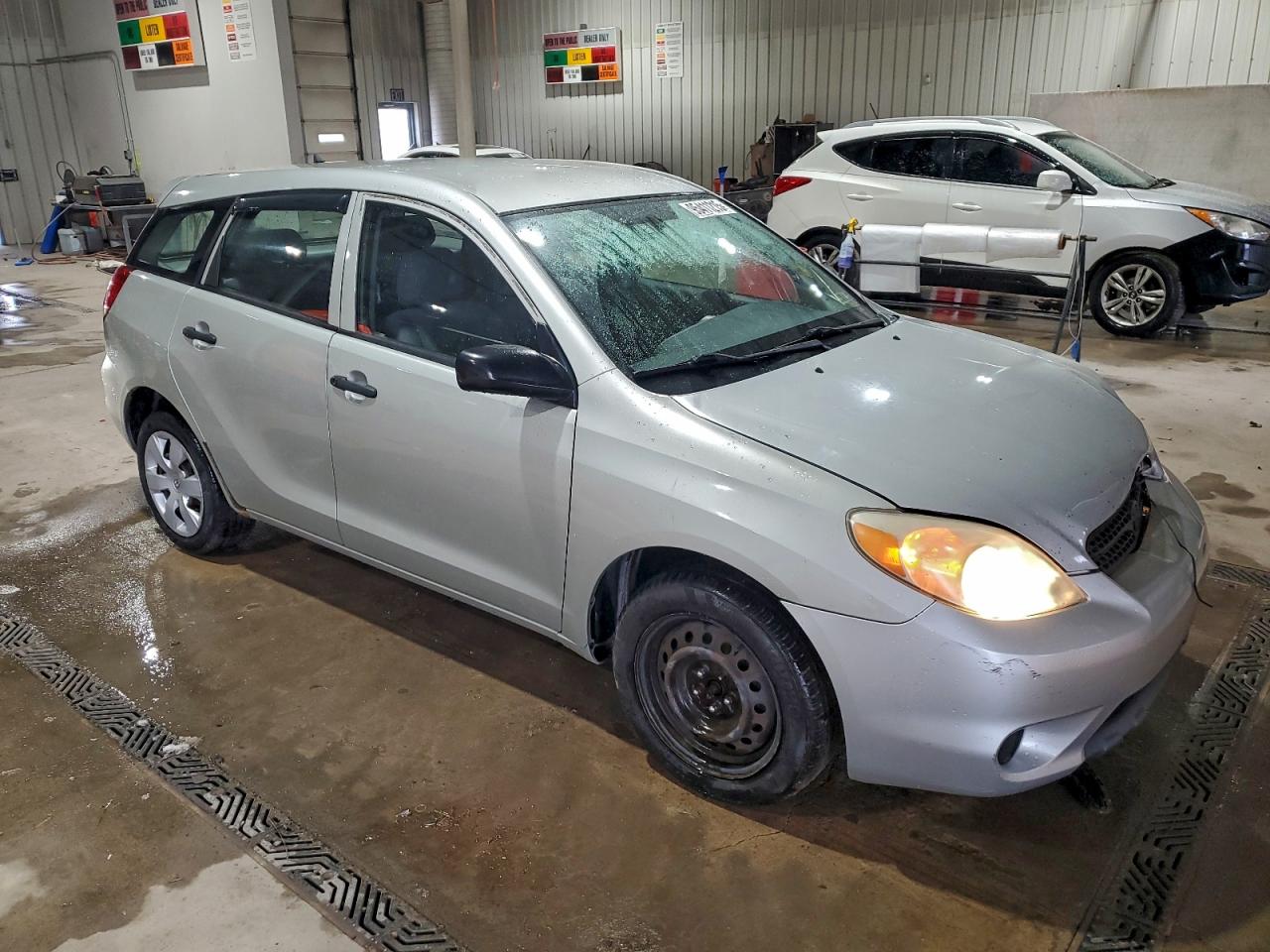Lot #3311696277 2003 TOYOTA MATRIX