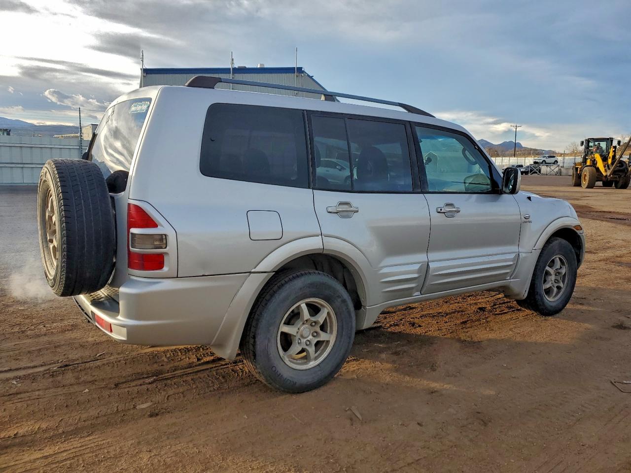 Lot #3310553043 2002 MITSUBISHI MONTERO LI