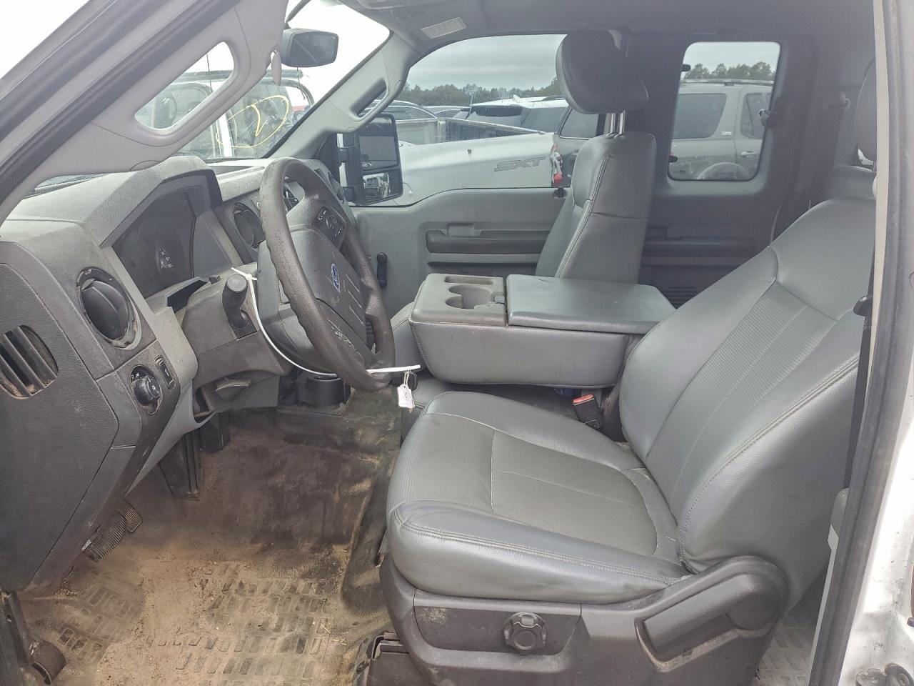 FORD F-250 SUPER DUTY