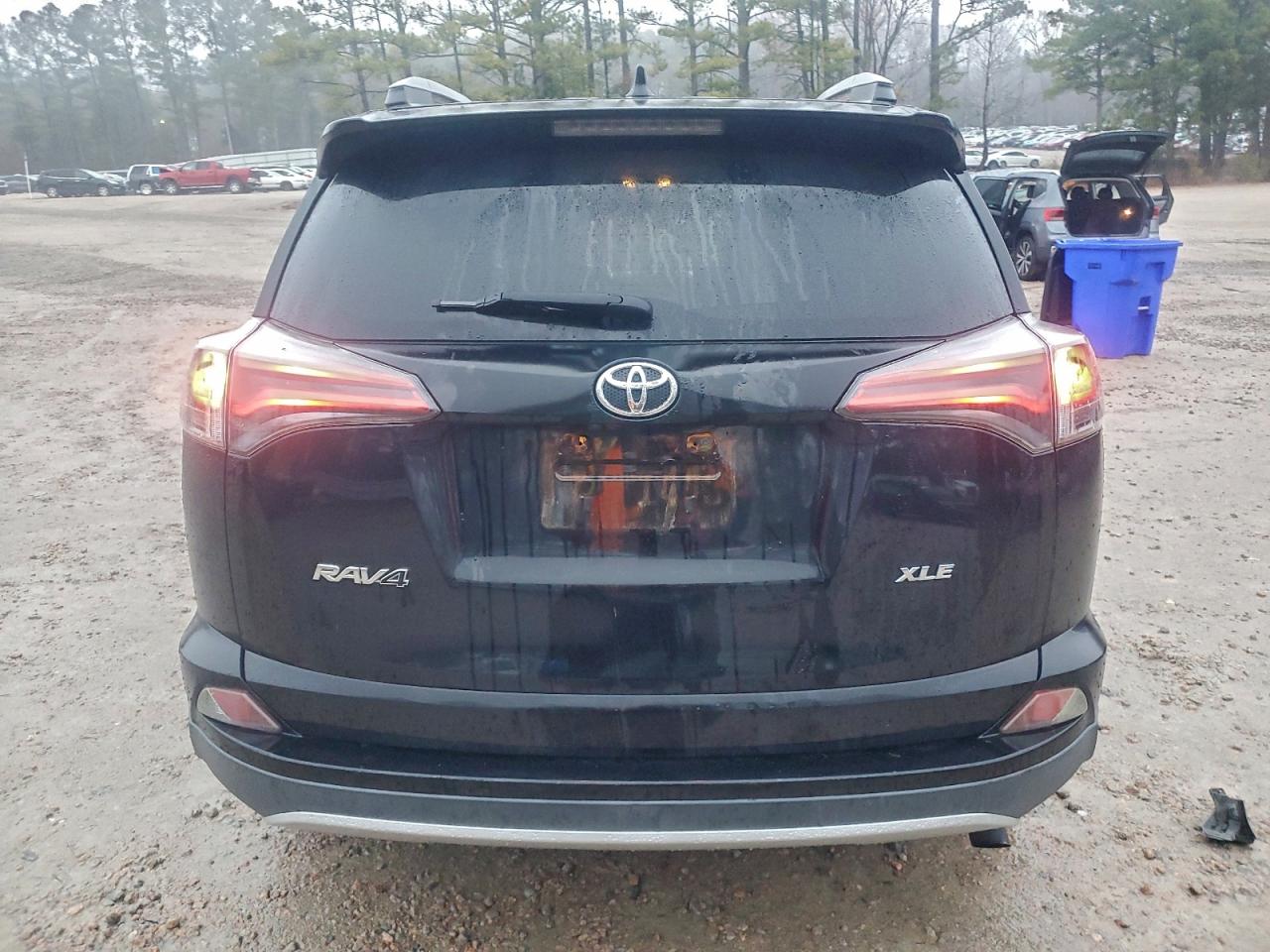 TOYOTA RAV4 XLE