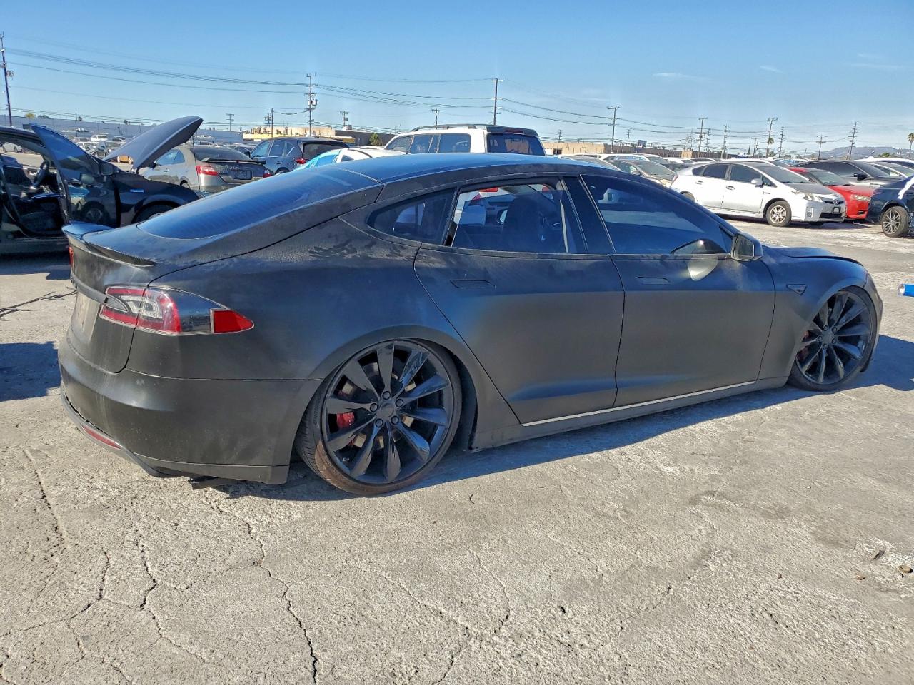 Lot #3316815397 2015 TESLA MODEL S