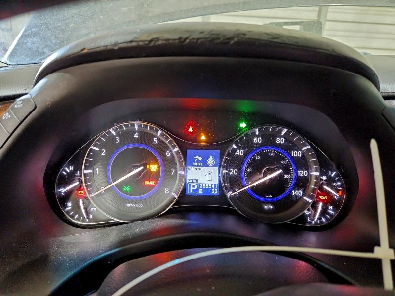 2011 INFINITI QX56 #3302642009