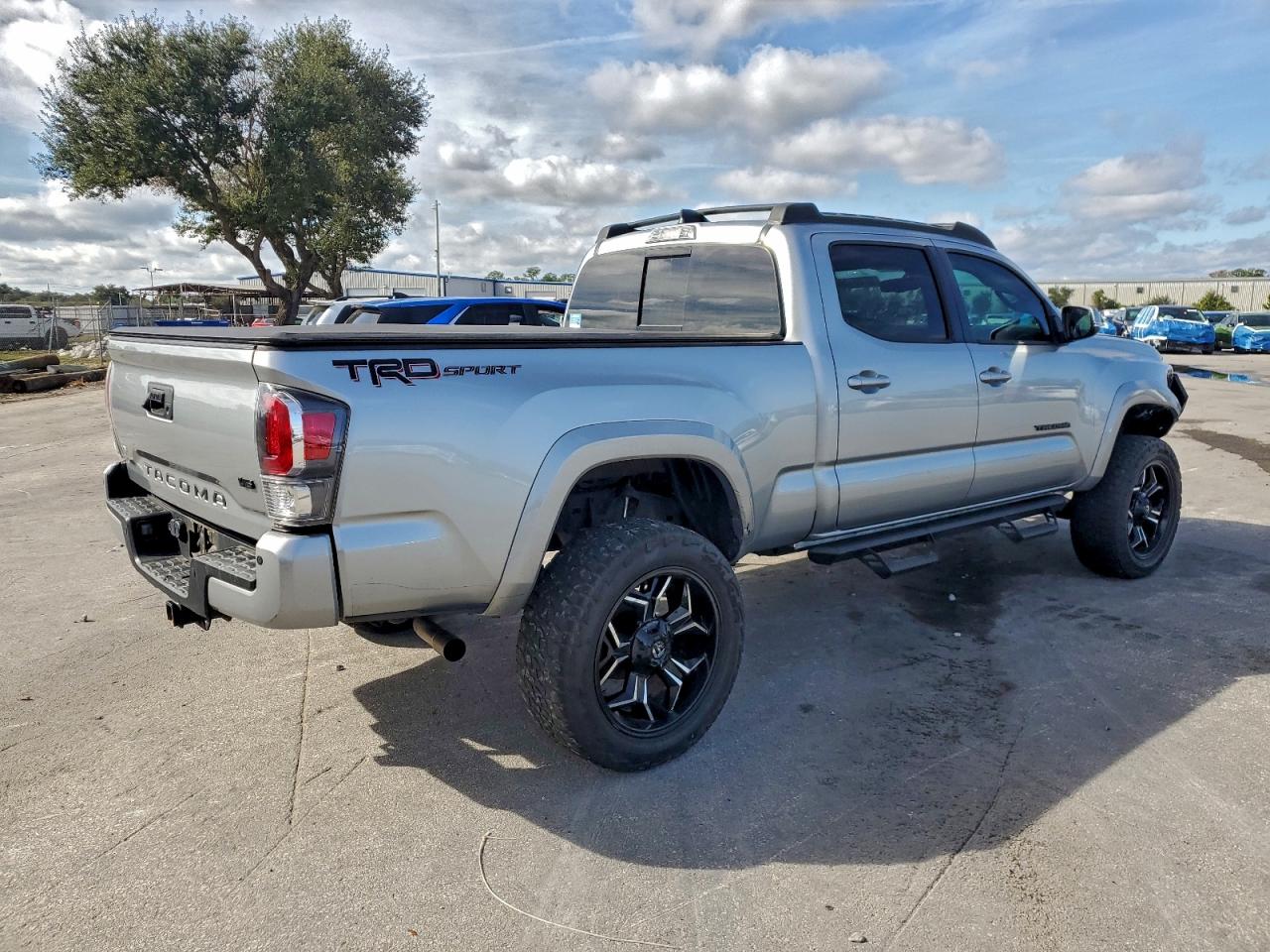 TOYOTA TACOMA DOUBLE CAB
