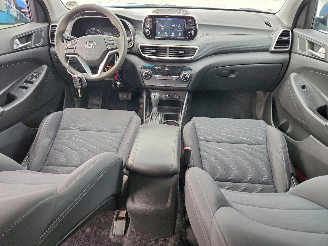 HYUNDAI TUCSON SE