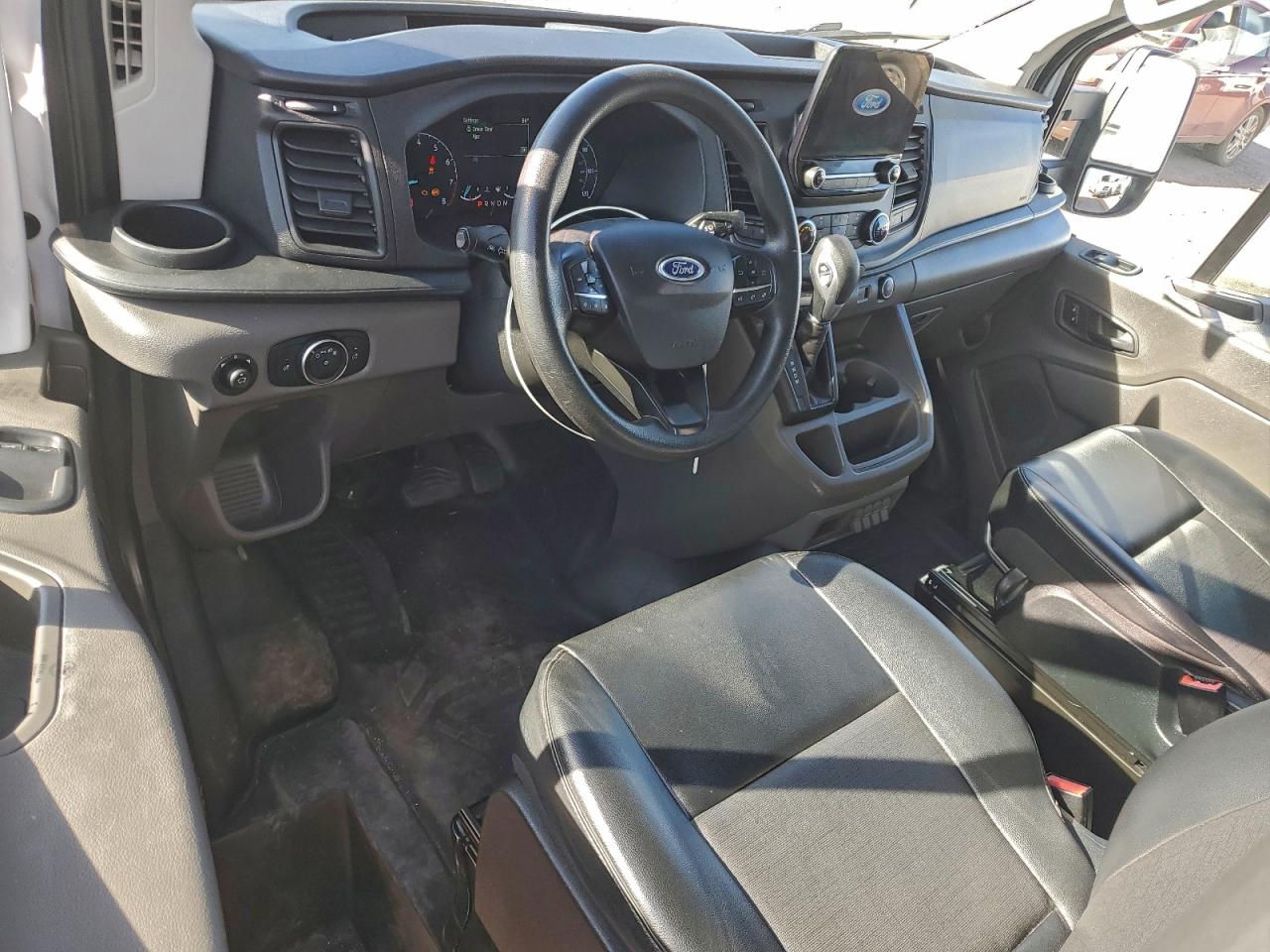 Lot #3302810906 2020 FORD TRANSIT T-