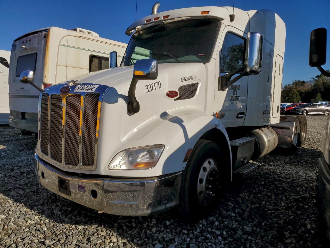 Lot #3316767431 2017 PETERBILT 579