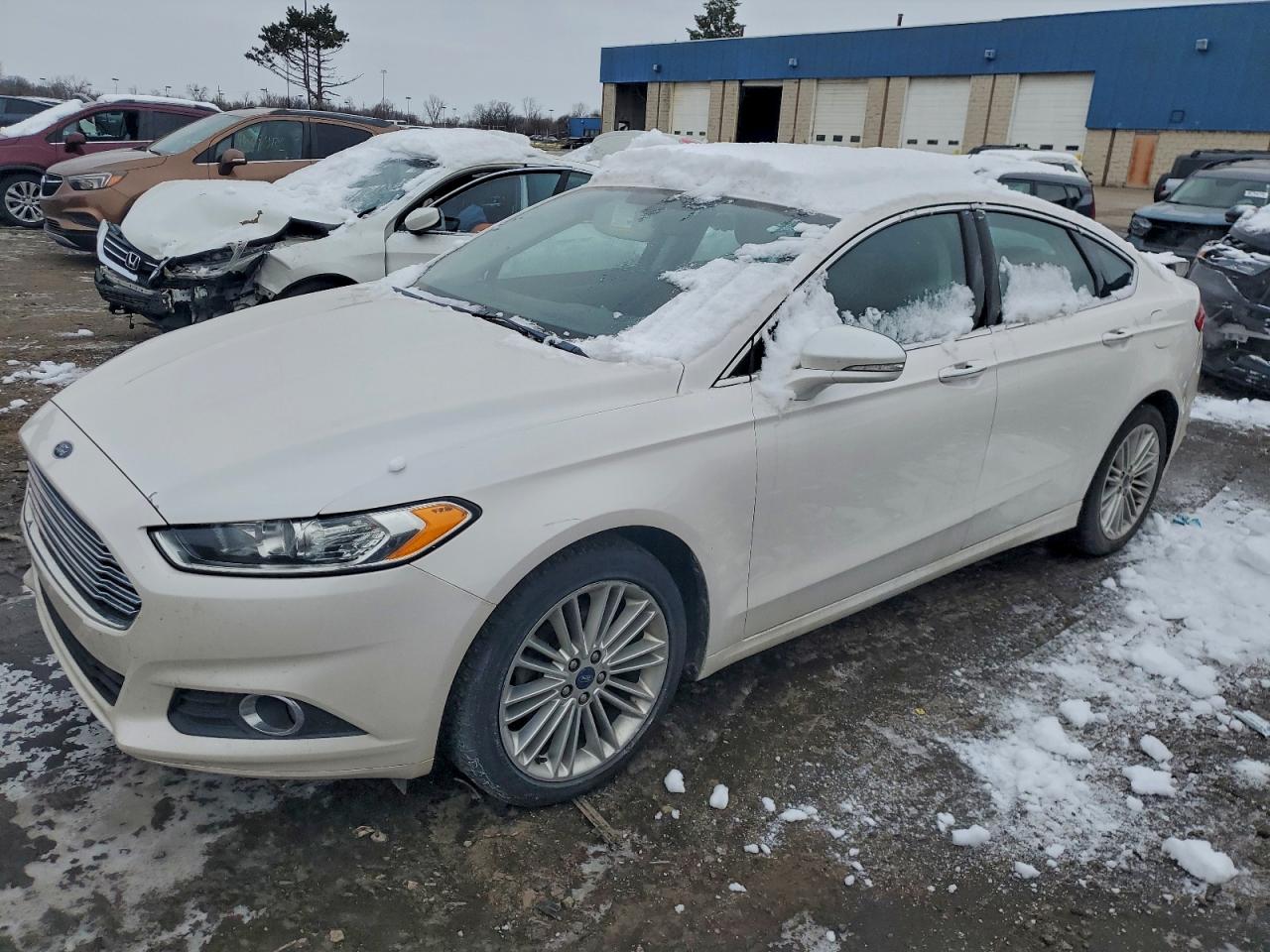 FORD FUSION SE