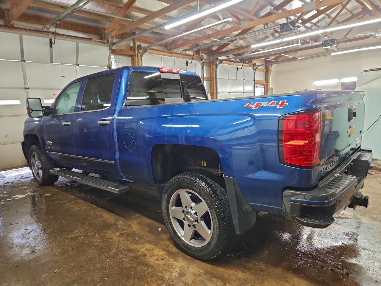 CHEVROLET SILVERADO K2500 HIGH COUNTRY