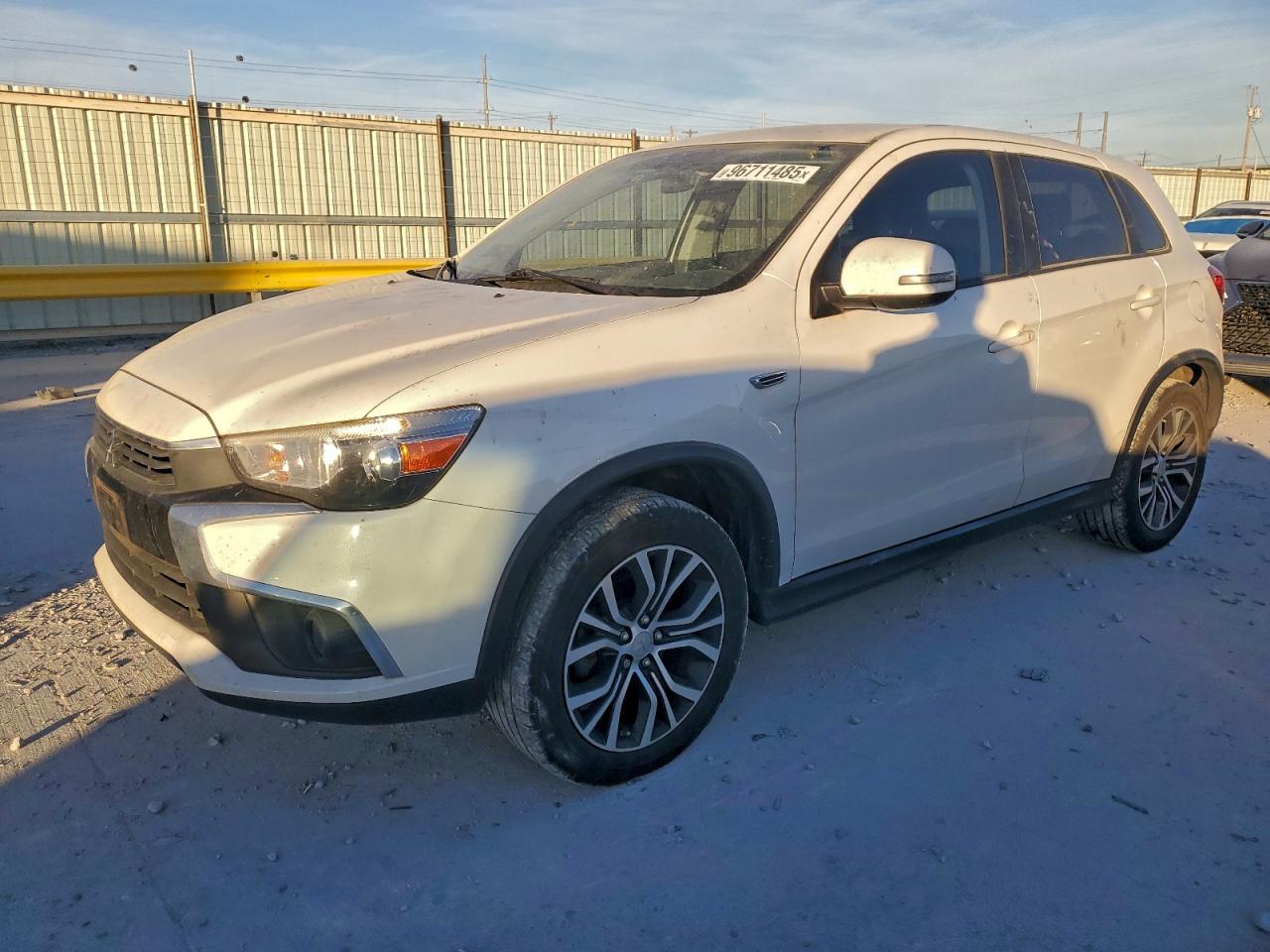 MITSUBISHI OUTLANDER ES