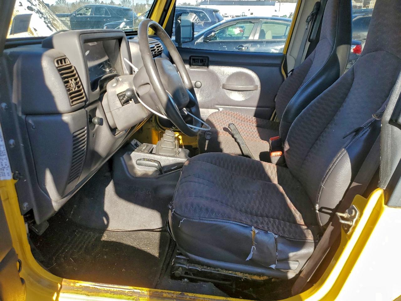 Lot #3309191623 2000 JEEP WRANGLER /