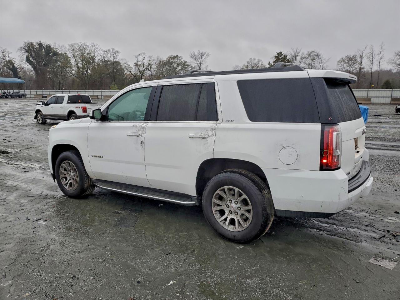 GMC YUKON SLT
