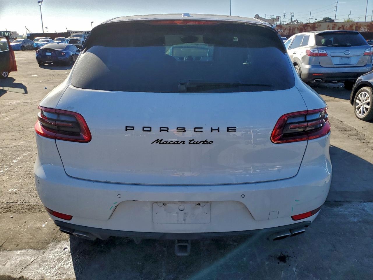 PORSCHE MACAN TURBO