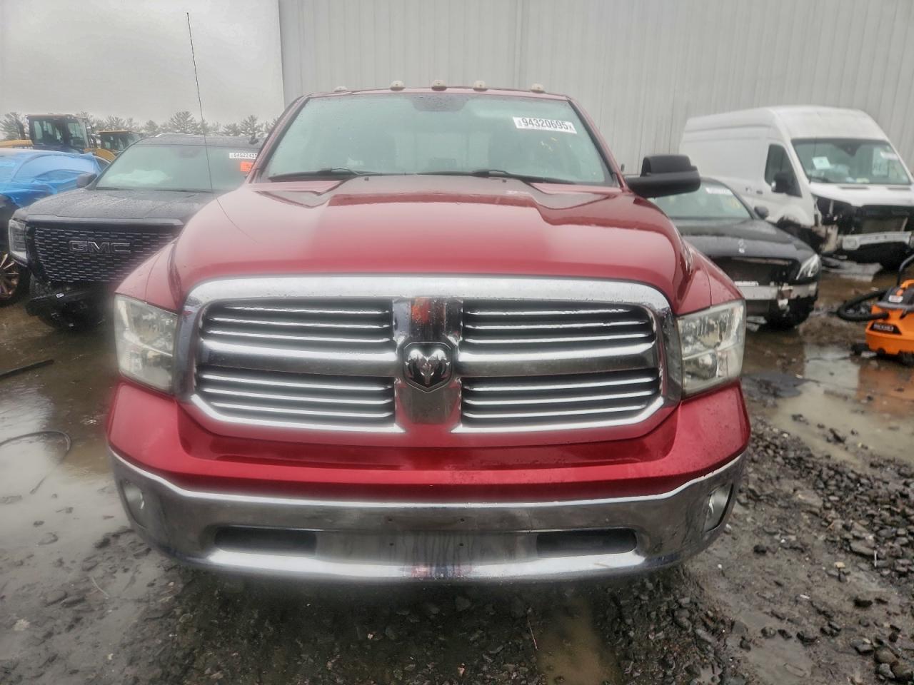 RAM 1500 SLT