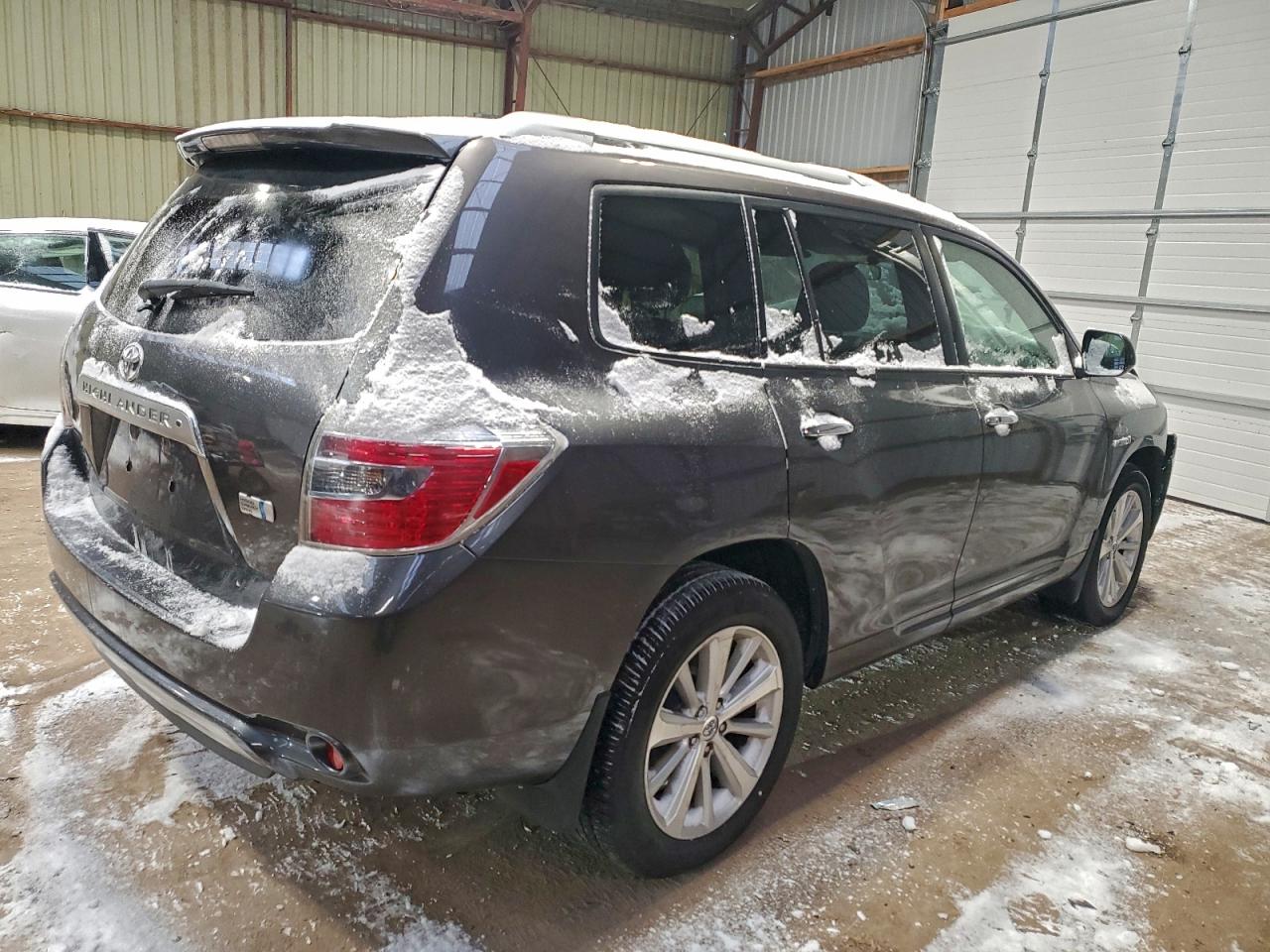 TOYOTA HIGHLANDER HYBRID