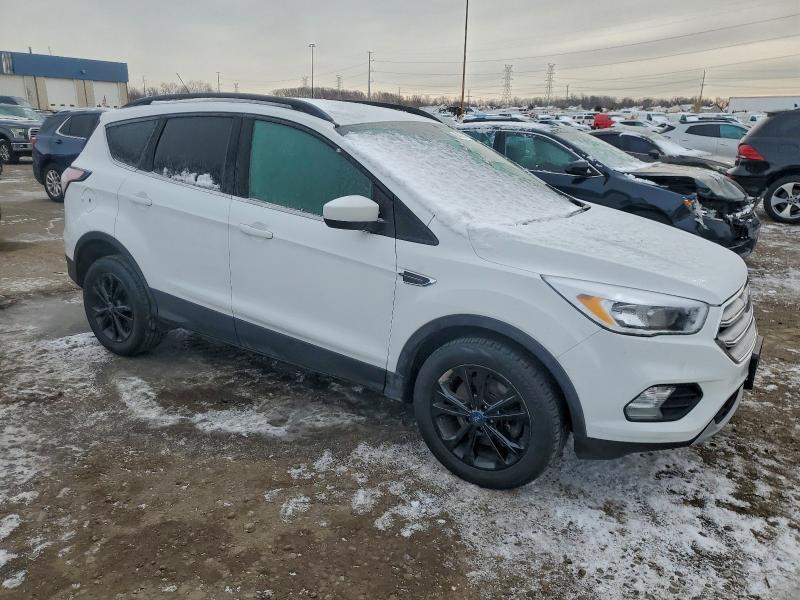 2018 FORD ESCAPE SE #3304547484