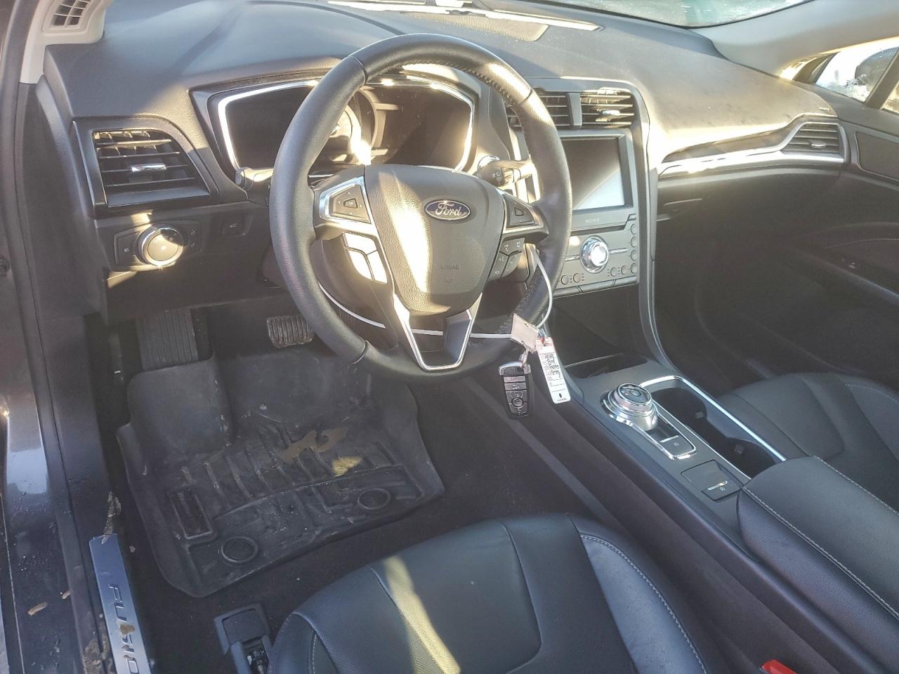 FORD FUSION TITANIUM