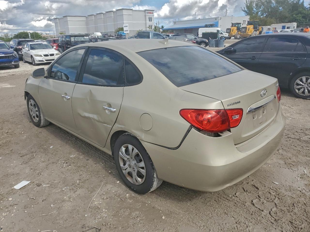 HYUNDAI ELANTRA BLUE