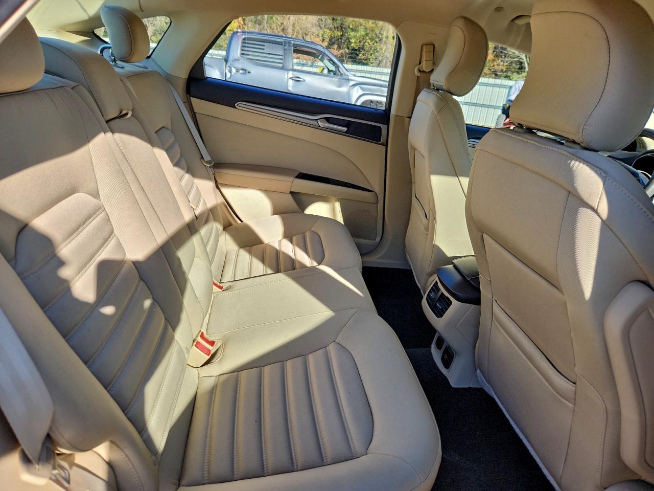 FORD FUSION SE HYBRID