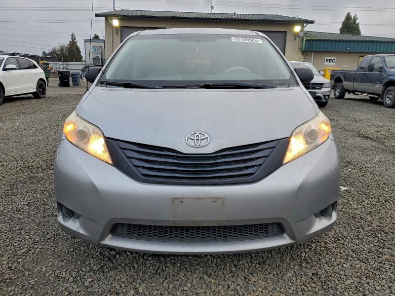 2012 TOYOTA SIENNA #3304104501