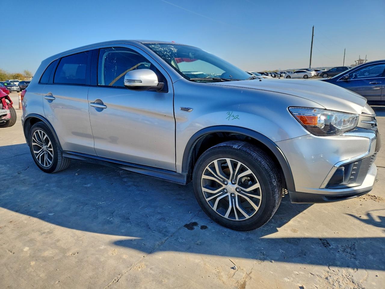 MITSUBISHI OUTLANDER ES