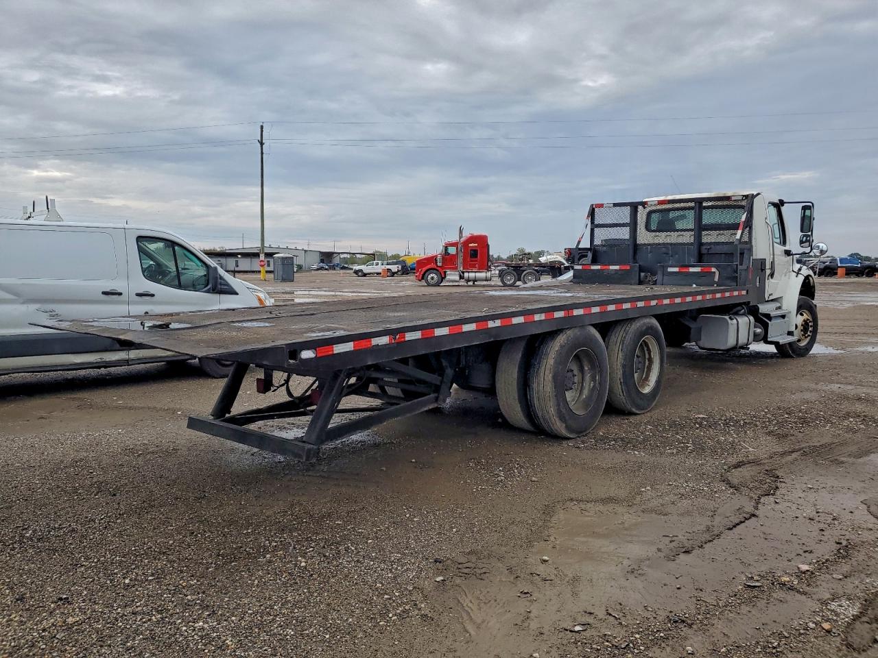 Lot #3310443307 2012 FREIGHTLINER M2