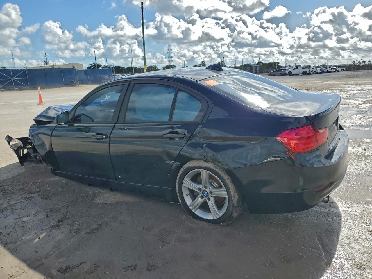 Lot #3303658954 2014 BMW 320 I