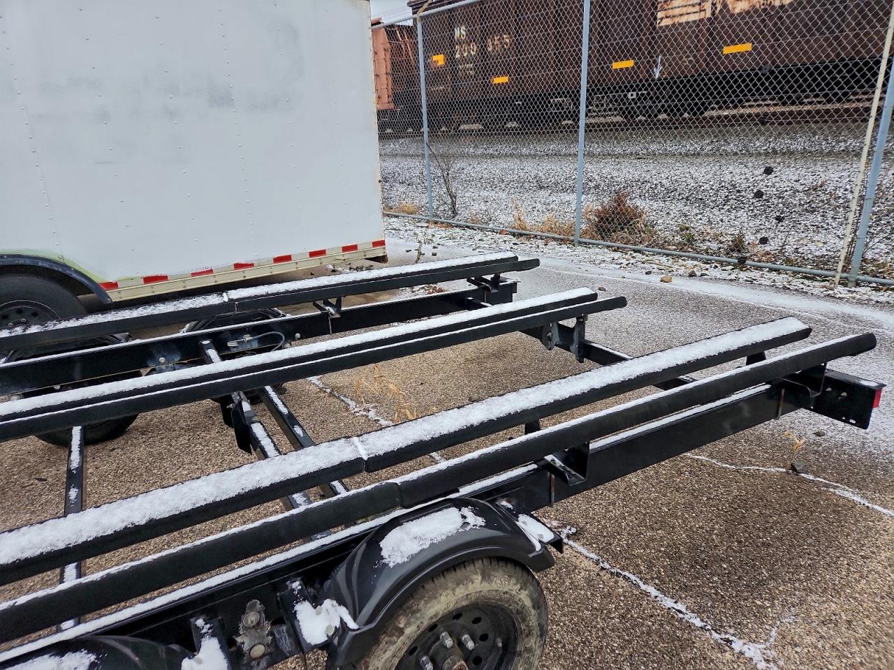 Lot #3311558276 2017 YACHT CLUB PTB2543T B