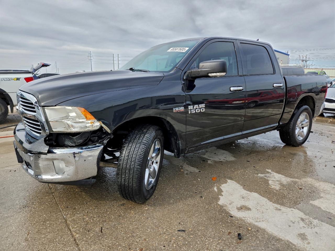 RAM 1500 SLT