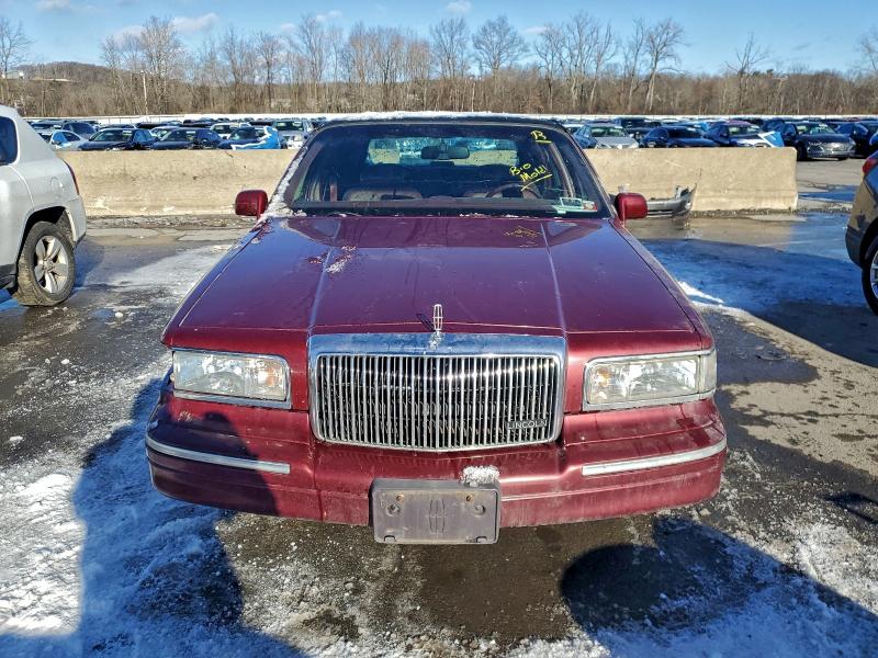 1996 LINCOLN TOWN CAR S #3312425623