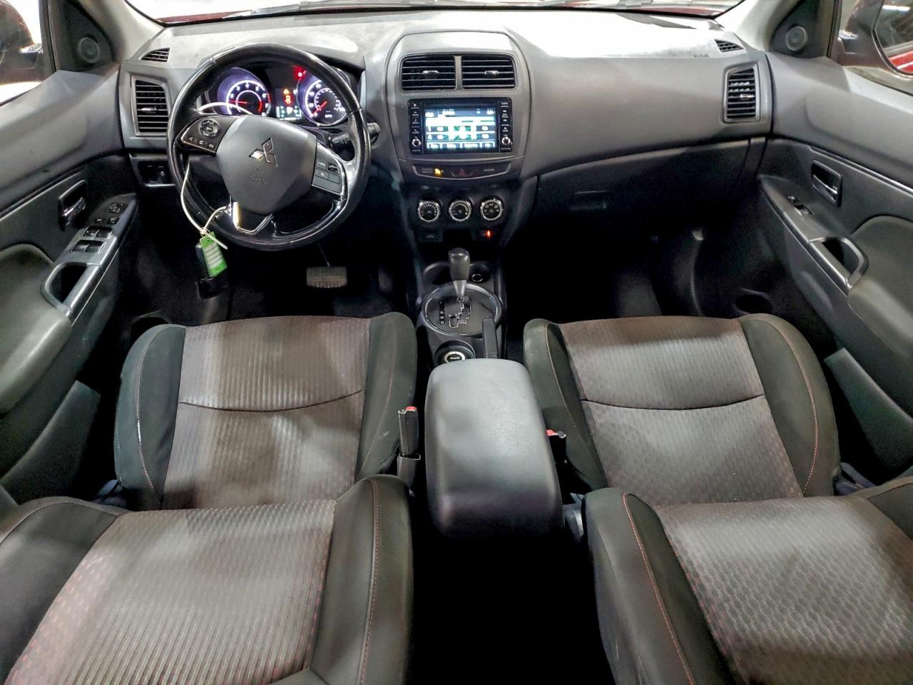 MITSUBISHI OUTLANDER ES
