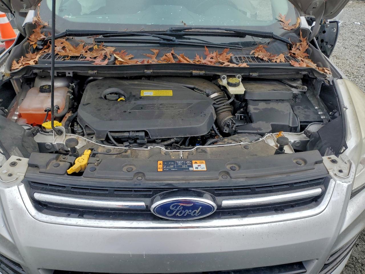 FORD ESCAPE TITANIUM