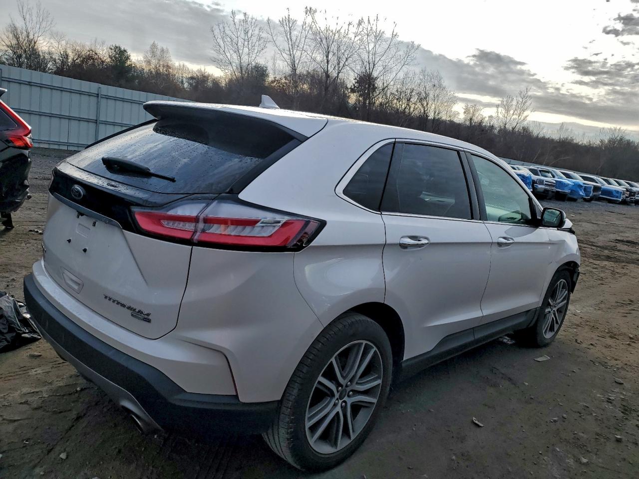 FORD EDGE TITANIUM