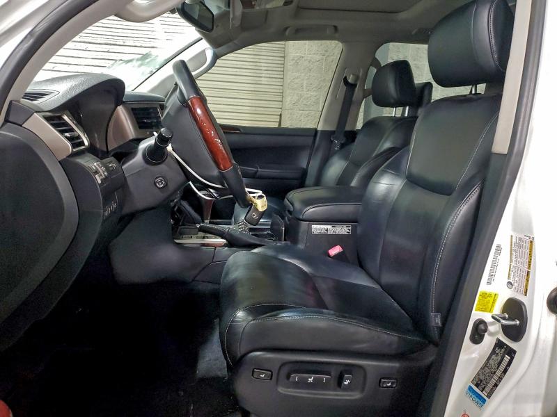 2013 LEXUS LX 570 #3303619932