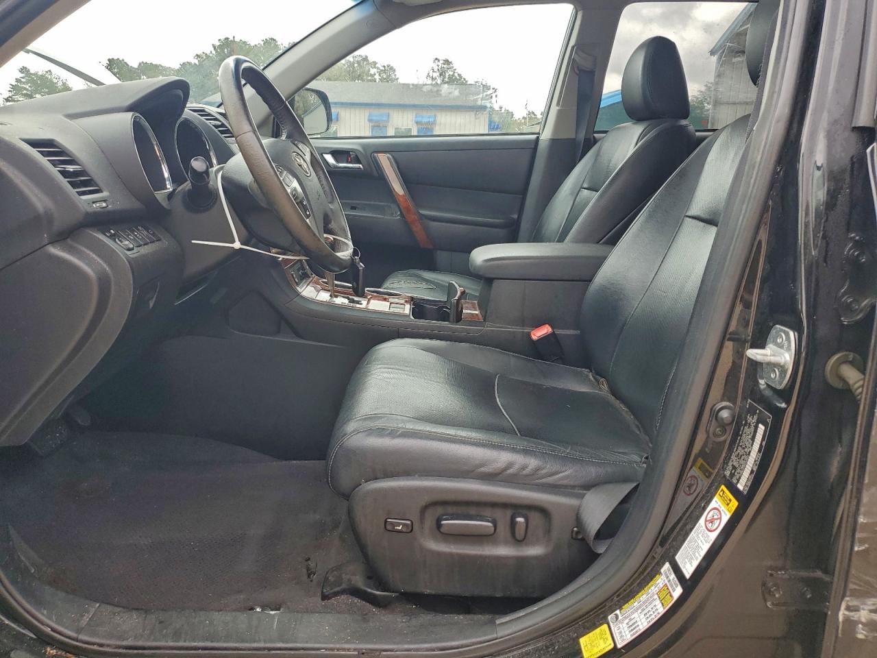 TOYOTA HIGHLANDER LIMITED